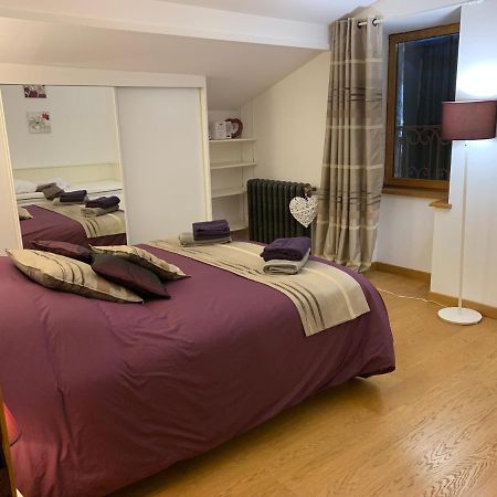 Domaine Des Pierres D Auvergne Flat Buitenkant foto