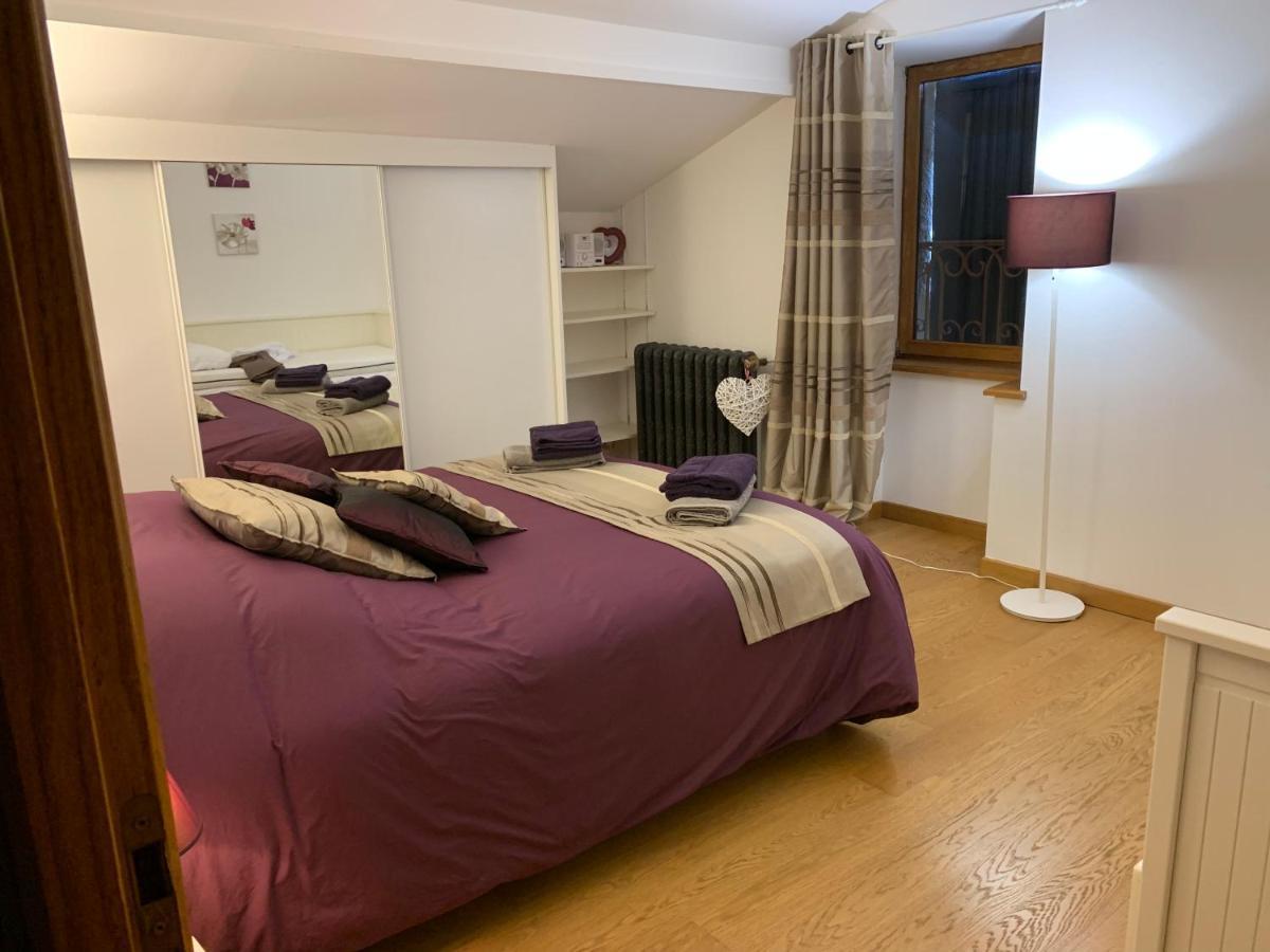 Domaine Des Pierres D Auvergne Flat Buitenkant foto