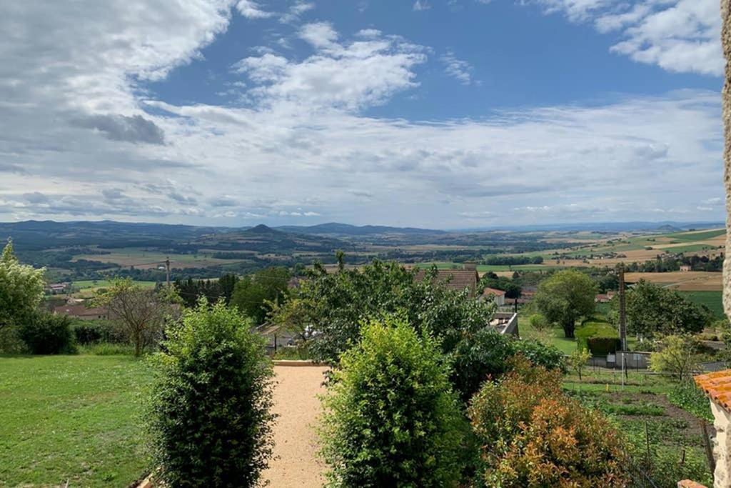 Domaine Des Pierres D Auvergne Flat Buitenkant foto