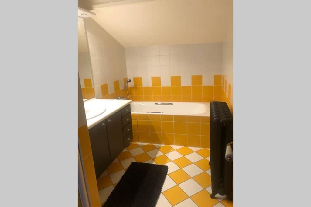 Domaine Des Pierres D Auvergne Flat Buitenkant foto