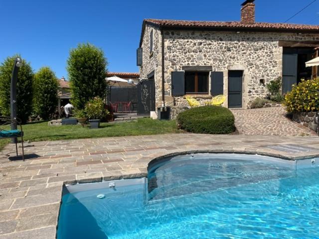Domaine Des Pierres D Auvergne Flat Buitenkant foto