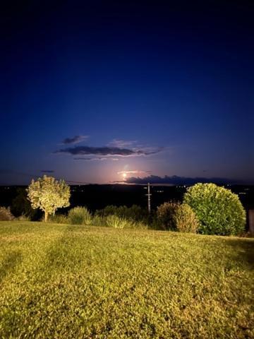 Domaine Des Pierres D Auvergne Flat Buitenkant foto